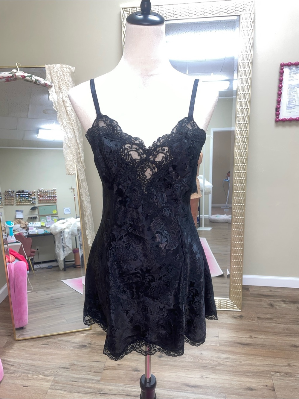 VINTAGE VS SLIP DRESS